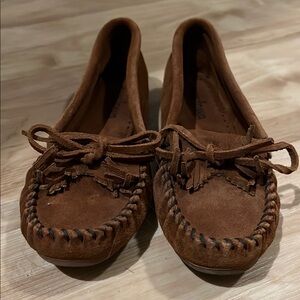 Minnetonka Brown Suede Moccasins with Decorative Stitching